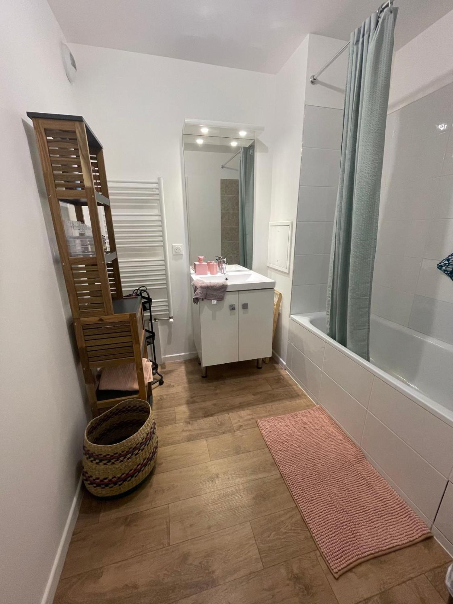 Prego , Cosy Flat Next To Disneylandparis Chanteloup-en-Brie Exterior photo